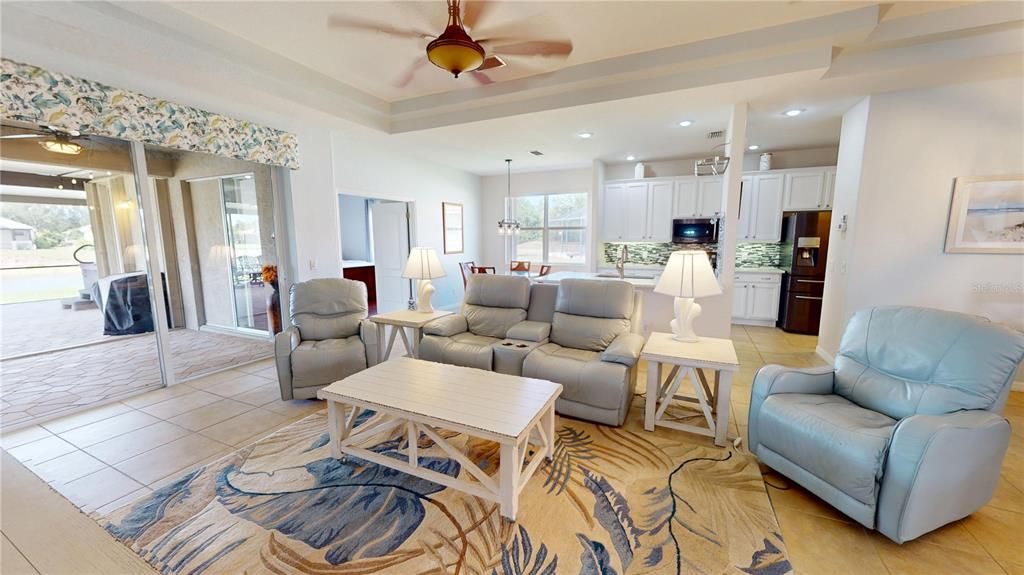 For Sale: $450,000 (3 beds, 3 baths, 1996 Square Feet)