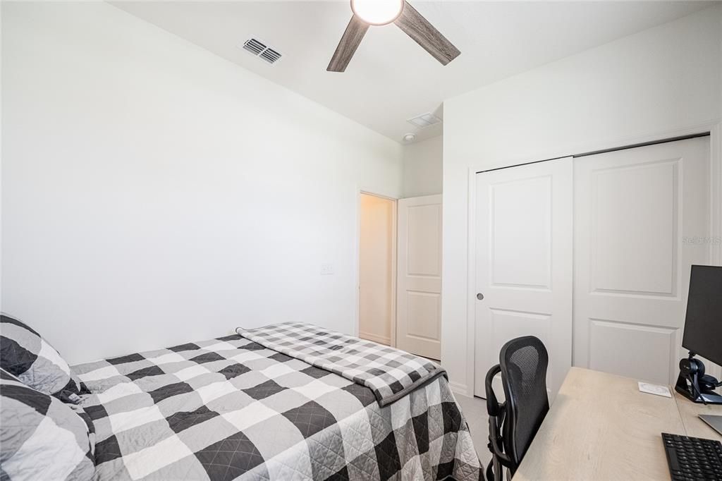 For Sale: $350,000 (4 beds, 2 baths, 1707 Square Feet)