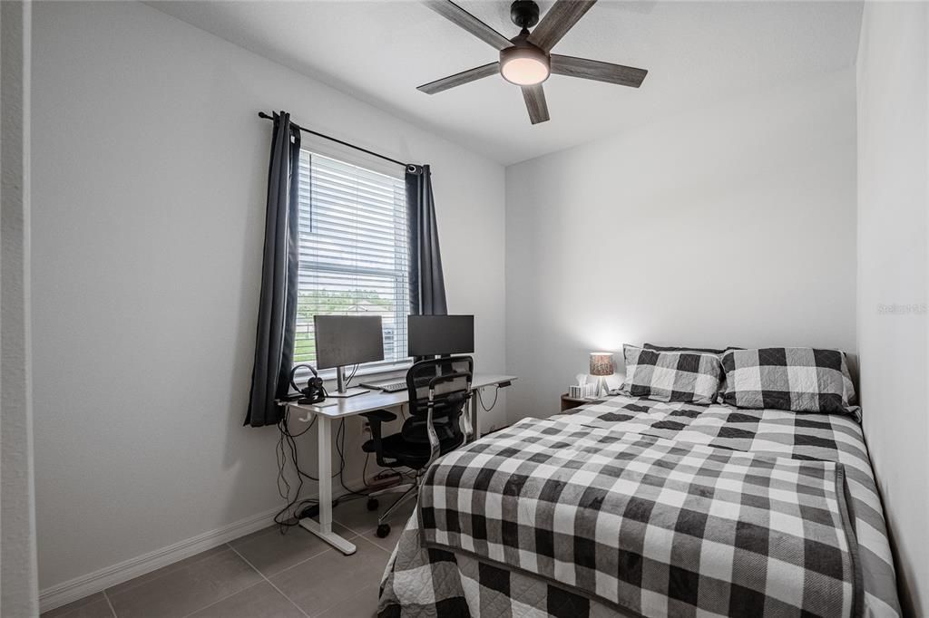 For Sale: $350,000 (4 beds, 2 baths, 1707 Square Feet)