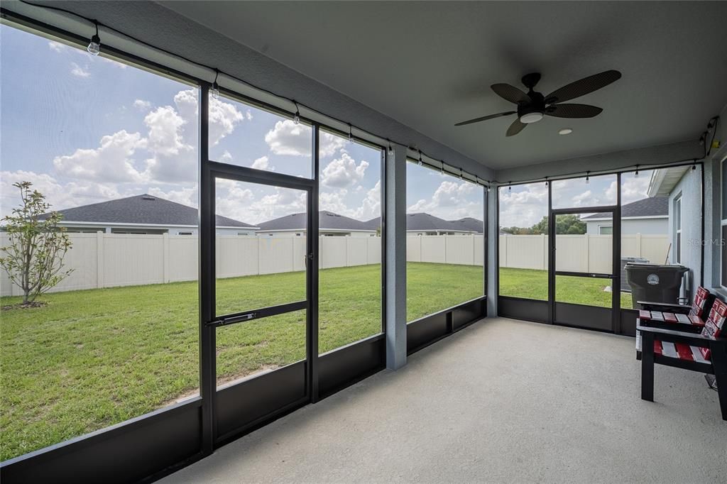 For Sale: $350,000 (4 beds, 2 baths, 1707 Square Feet)