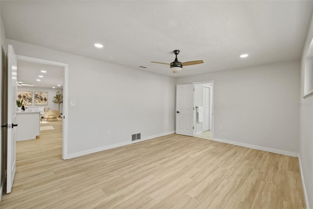 For Rent: $4,200 (4 beds, 2 baths, 2126 Square Feet)