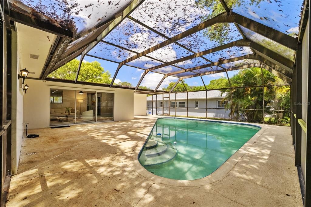 For Rent: $4,200 (4 beds, 2 baths, 2126 Square Feet)