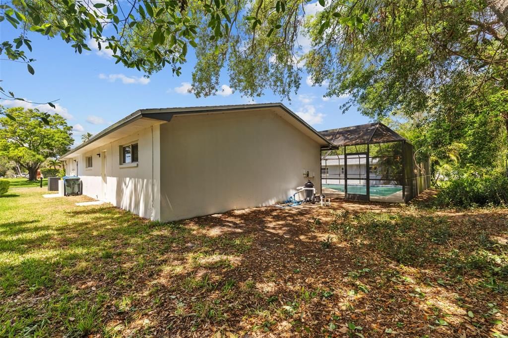 For Rent: $4,200 (4 beds, 2 baths, 2126 Square Feet)