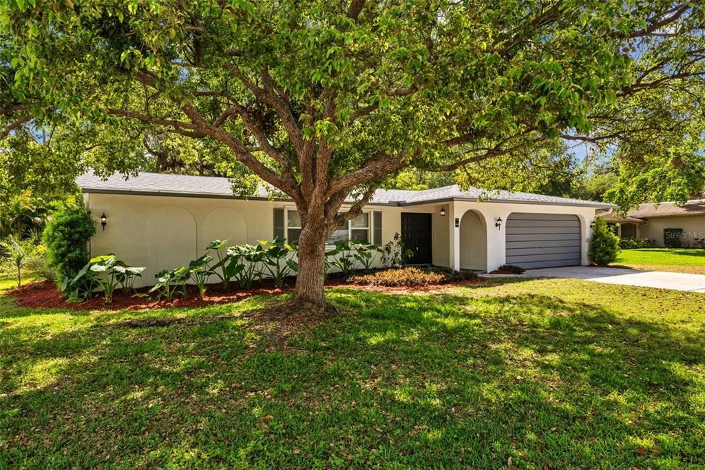 For Rent: $4,200 (4 beds, 2 baths, 2126 Square Feet)