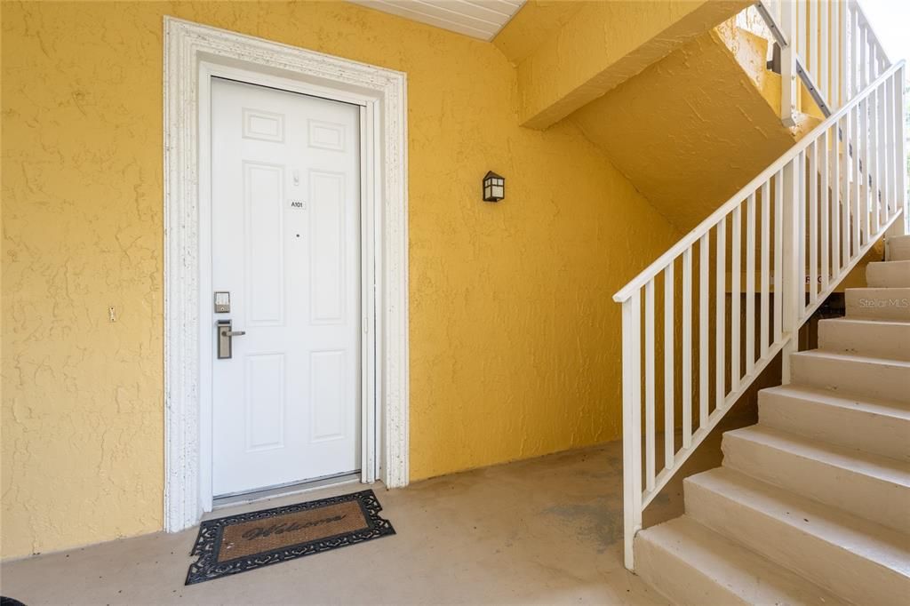 For Sale: $285,000 (2 beds, 2 baths, 1128 Square Feet)