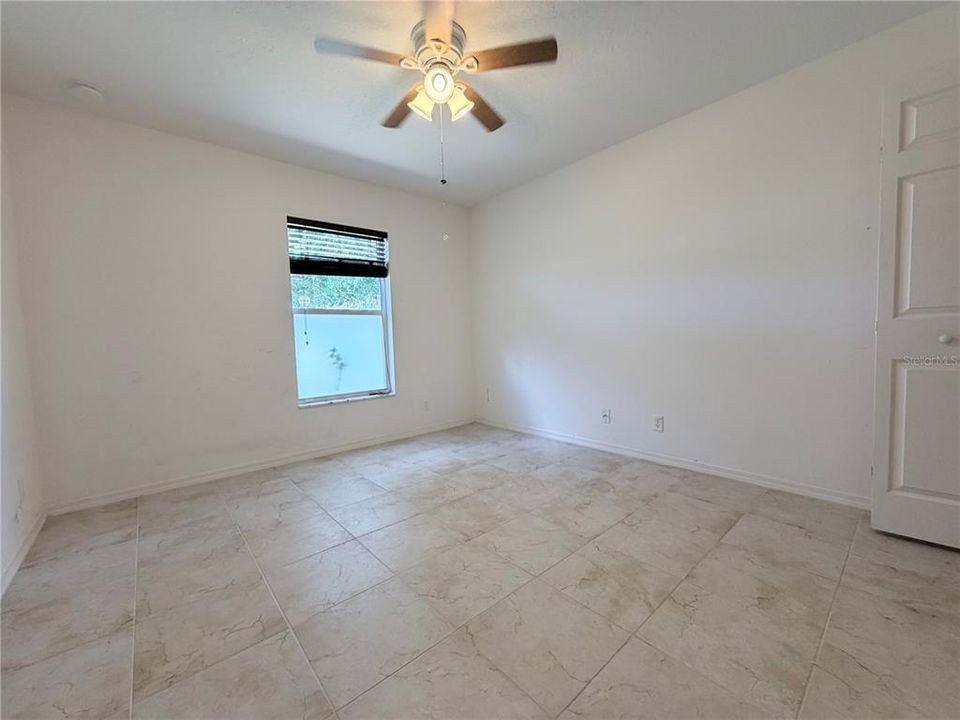 Active With Contract: $350,000 (3 beds, 2 baths, 1420 Square Feet)