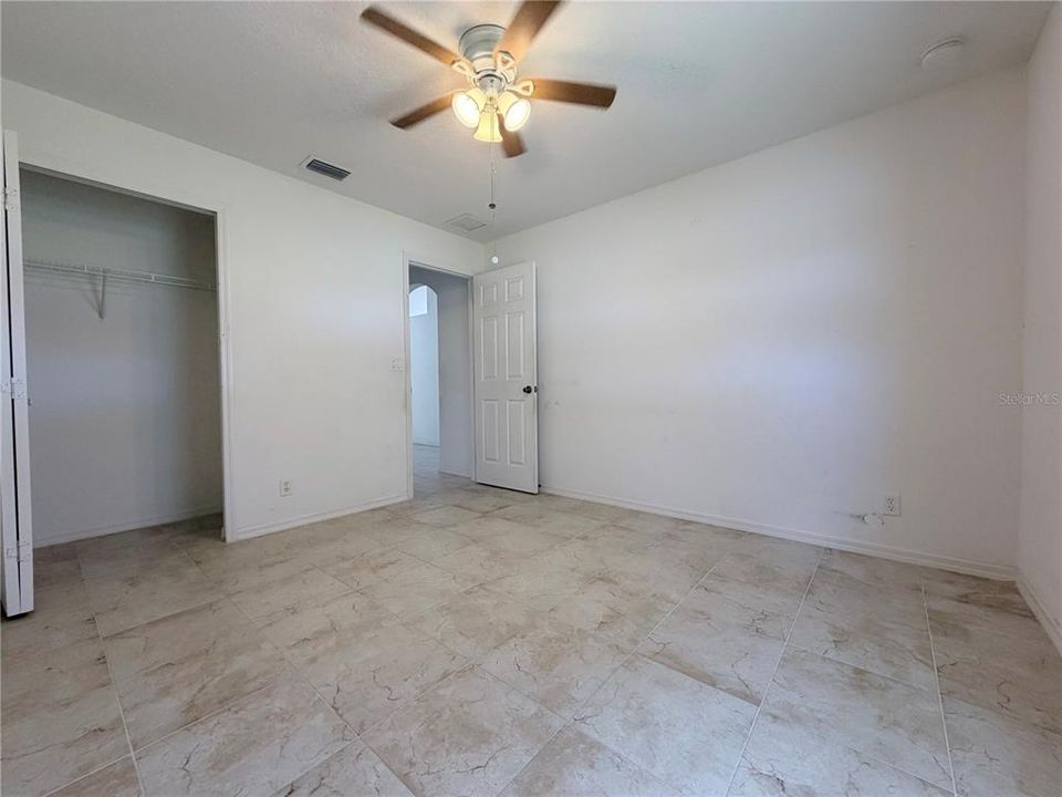 Active With Contract: $350,000 (3 beds, 2 baths, 1420 Square Feet)