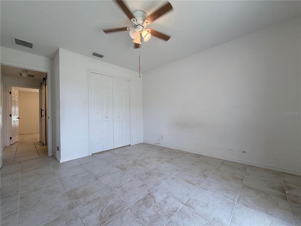 Active With Contract: $350,000 (3 beds, 2 baths, 1420 Square Feet)
