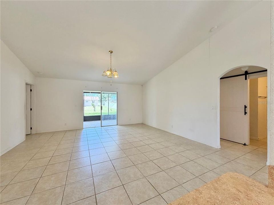 Active With Contract: $350,000 (3 beds, 2 baths, 1420 Square Feet)
