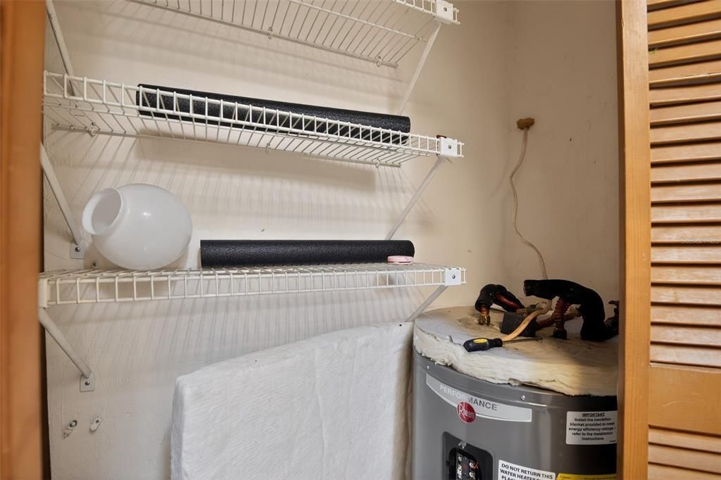For Sale: $135,000 (2 beds, 2 baths, 1070 Square Feet)