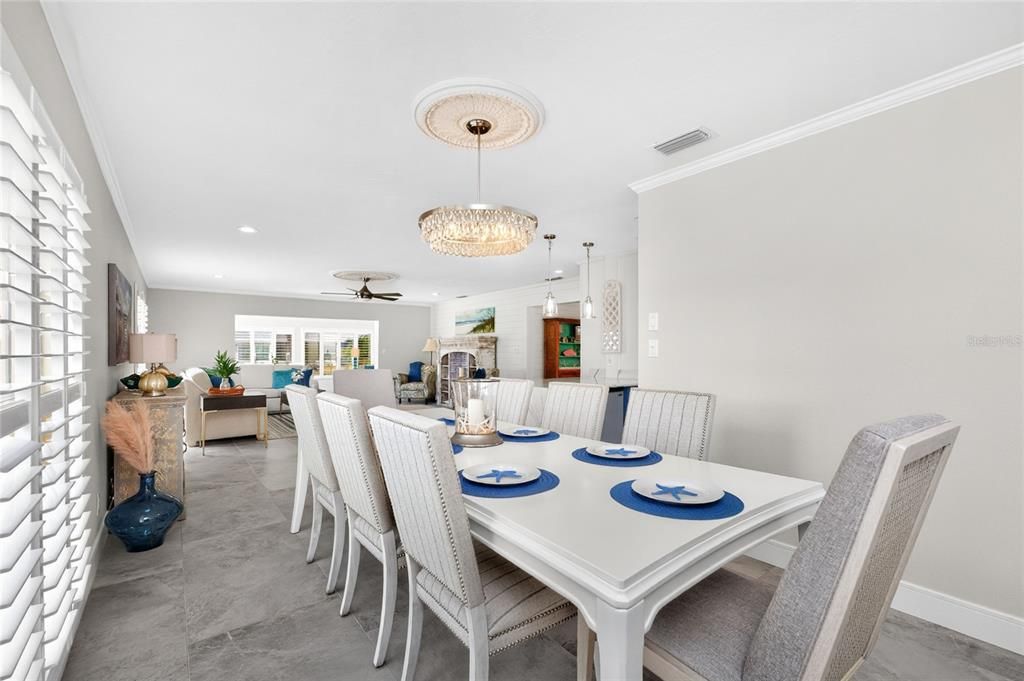 En Venta: $439,900 (3 camas, 2 baños, 2471 Pies cuadrados)