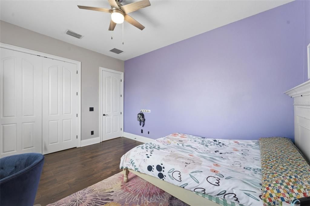 For Sale: $2,180,000 (5 beds, 4 baths, 4867 Square Feet)