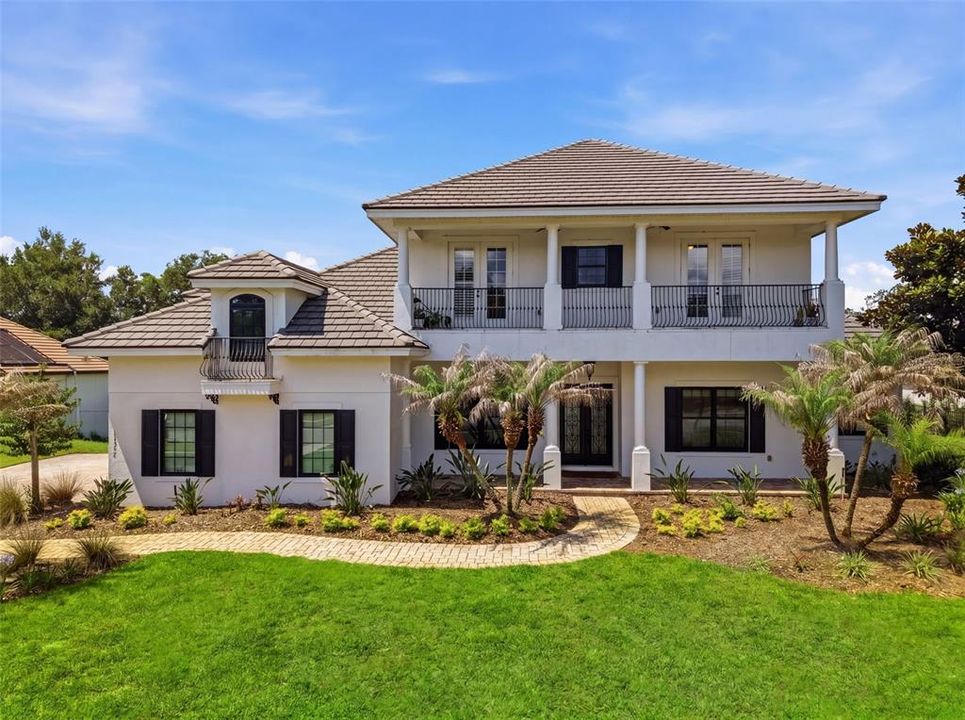 For Sale: $2,180,000 (5 beds, 4 baths, 4867 Square Feet)