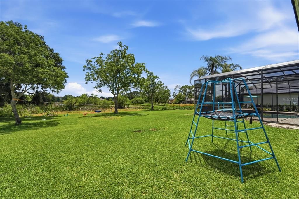 For Sale: $2,180,000 (5 beds, 4 baths, 4867 Square Feet)