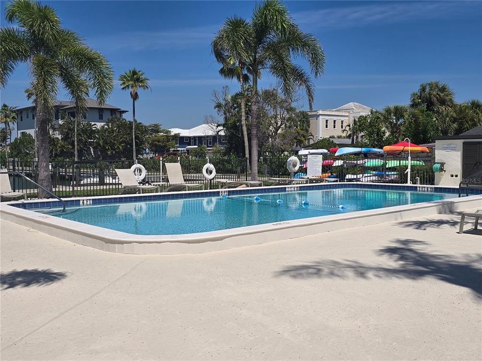 For Rent: $2,400 (2 beds, 2 baths, 1301 Square Feet)