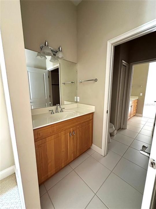 En Venta: $724,500 (4 camas, 3 baños, 3300 Pies cuadrados)