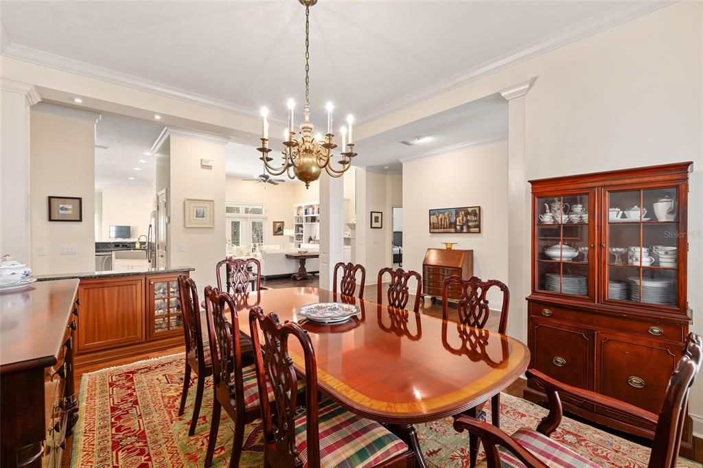 En Venta: $724,500 (4 camas, 3 baños, 3300 Pies cuadrados)