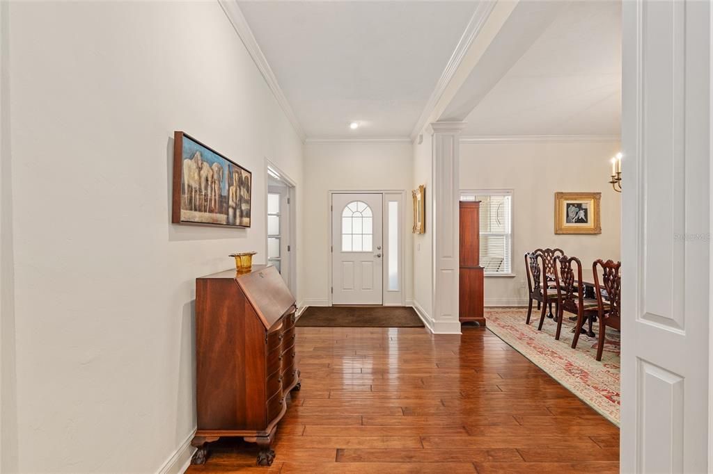 En Venta: $724,500 (4 camas, 3 baños, 3300 Pies cuadrados)