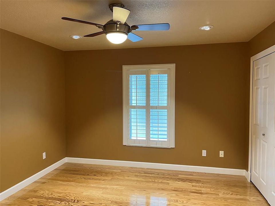 For Sale: $909,000 (5 beds, 3 baths, 3196 Square Feet)