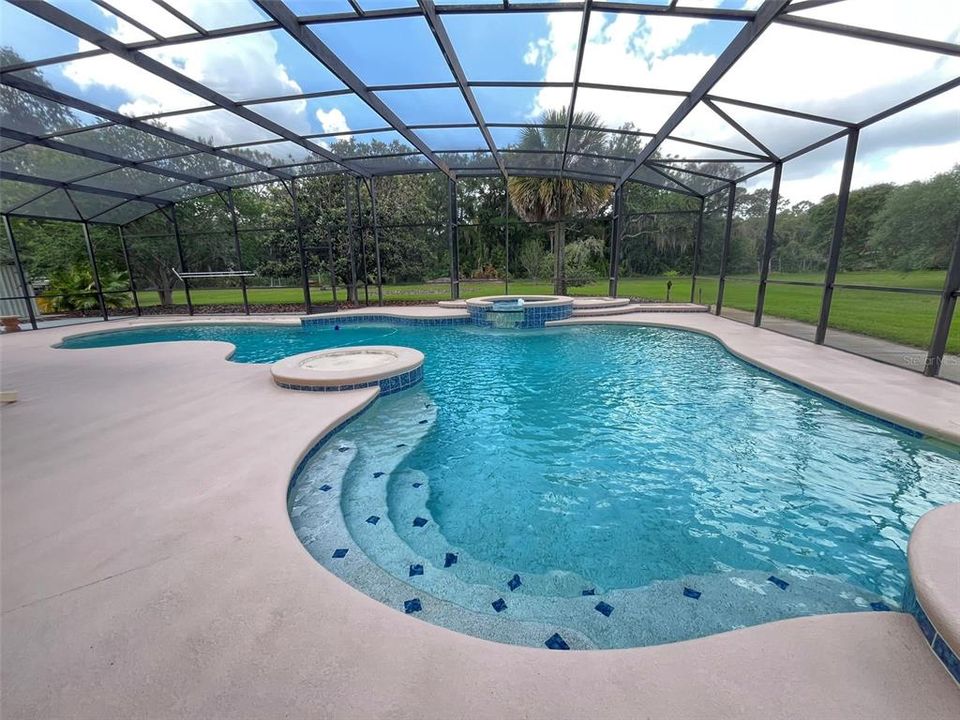 For Sale: $909,000 (5 beds, 3 baths, 3196 Square Feet)