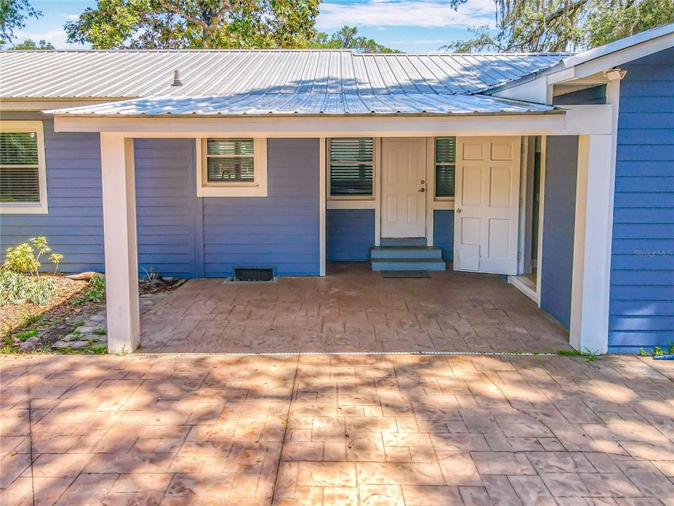 For Rent: $2,500 (2 beds, 2 baths, 1390 Square Feet)