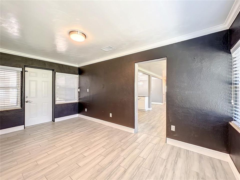 For Rent: $2,500 (2 beds, 2 baths, 1390 Square Feet)