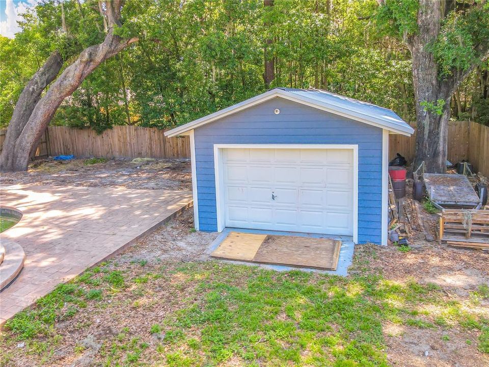 For Rent: $2,500 (2 beds, 2 baths, 1390 Square Feet)