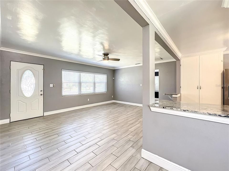 For Rent: $2,500 (2 beds, 2 baths, 1390 Square Feet)