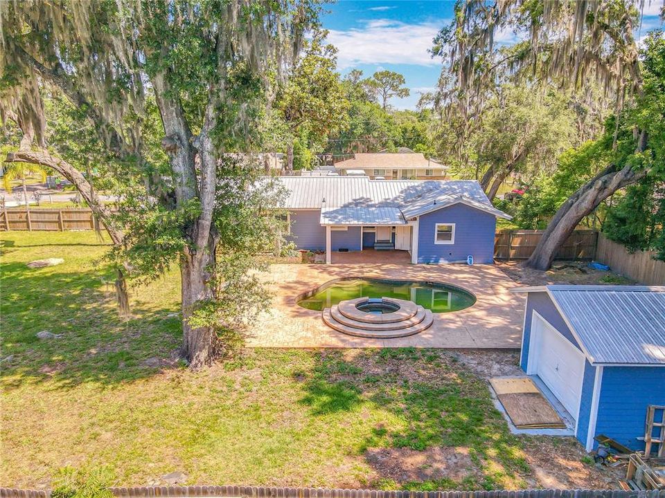 For Rent: $2,500 (2 beds, 2 baths, 1390 Square Feet)