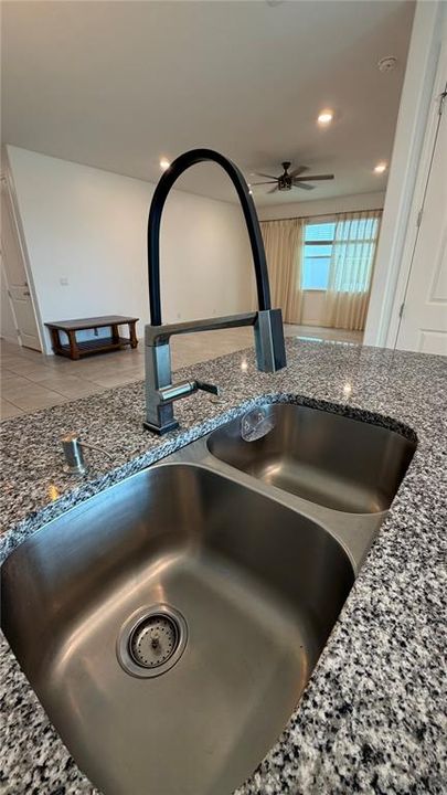 For Rent: $2,490 (4 beds, 3 baths, 2204 Square Feet)