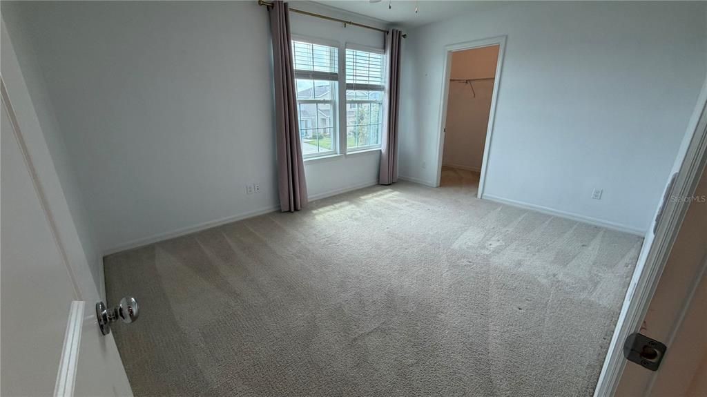 For Rent: $2,490 (4 beds, 3 baths, 2204 Square Feet)