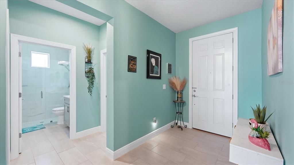 Activo con contrato: $619,000 (4 camas, 3 baños, 2494 Pies cuadrados)