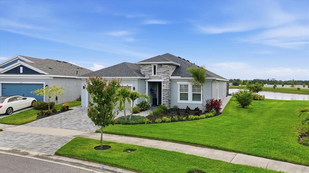 Activo con contrato: $619,000 (4 camas, 3 baños, 2494 Pies cuadrados)