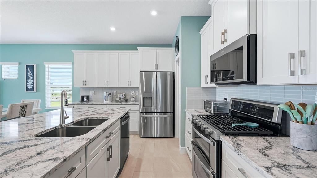 Activo con contrato: $619,000 (4 camas, 3 baños, 2494 Pies cuadrados)