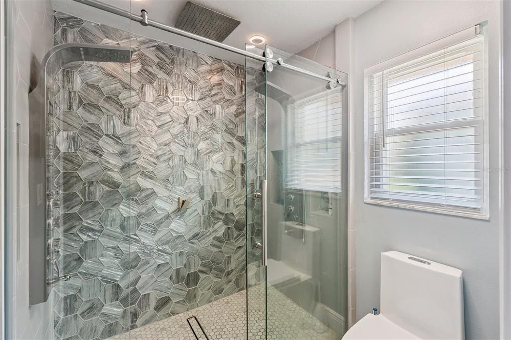 Active With Contract: $525,000 (4 beds, 2 baths, 1987 Square Feet)