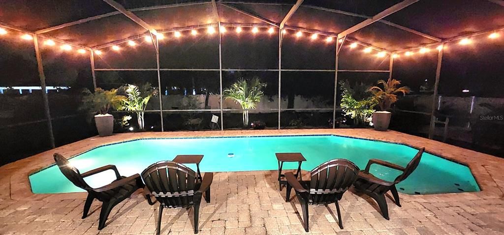 Active With Contract: $525,000 (4 beds, 2 baths, 1987 Square Feet)