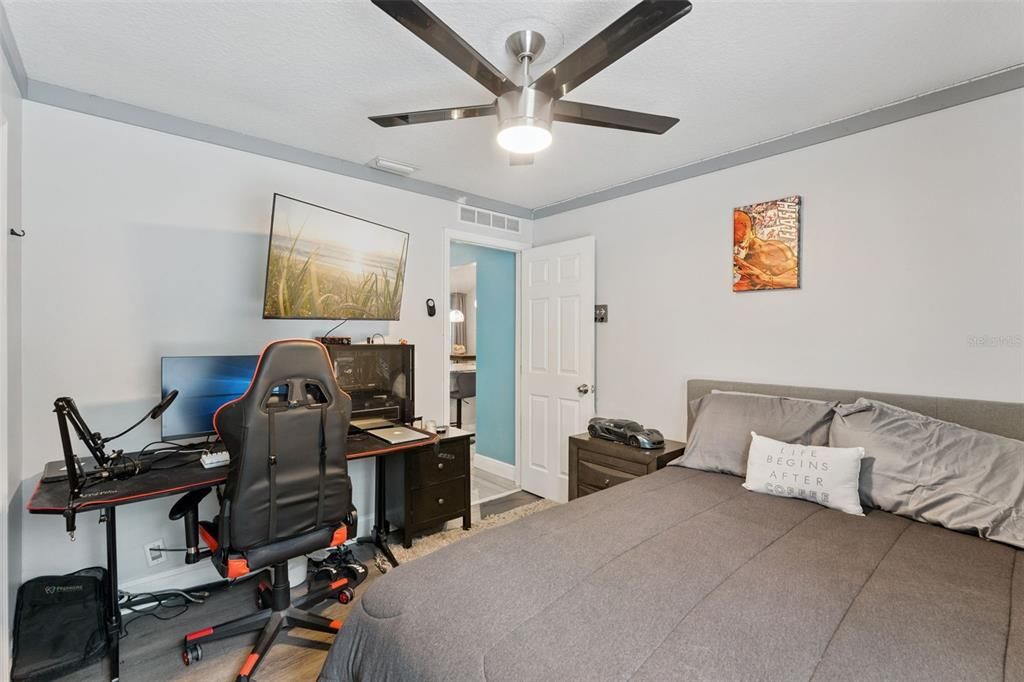 Active With Contract: $525,000 (4 beds, 2 baths, 1987 Square Feet)