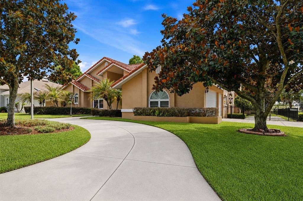 For Sale: $744,900 (5 beds, 4 baths, 4190 Square Feet)