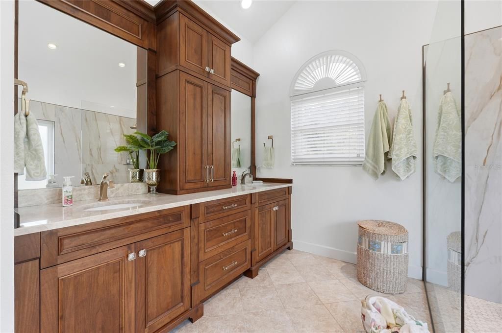 For Sale: $744,900 (5 beds, 4 baths, 4190 Square Feet)