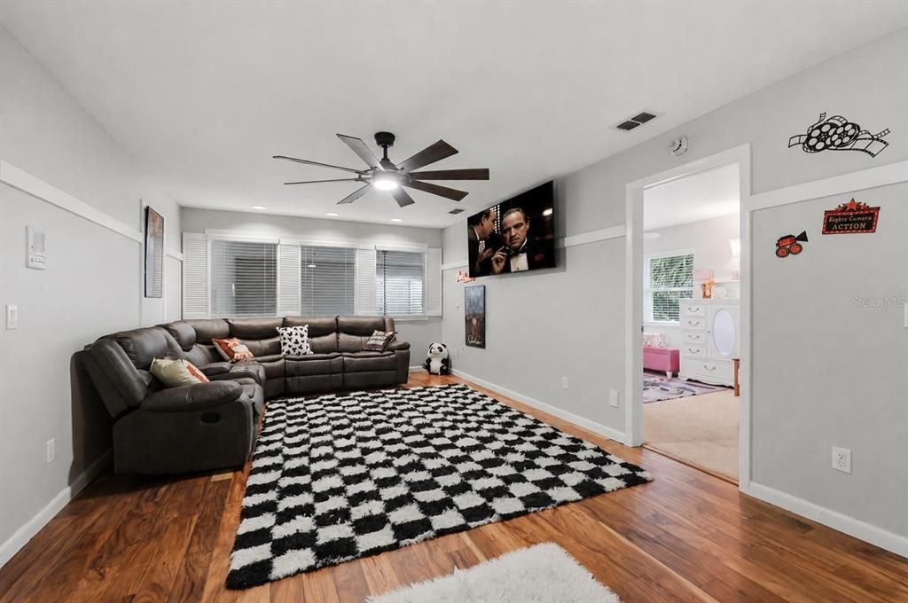 For Sale: $744,900 (5 beds, 4 baths, 4190 Square Feet)
