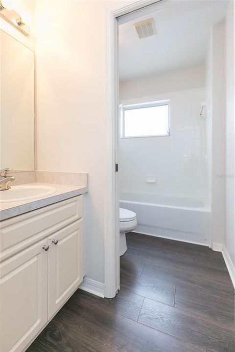 For Sale: $335,000 (3 beds, 2 baths, 1608 Square Feet)