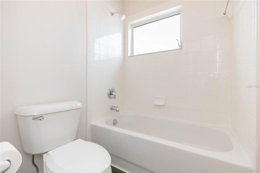 For Sale: $335,000 (3 beds, 2 baths, 1608 Square Feet)