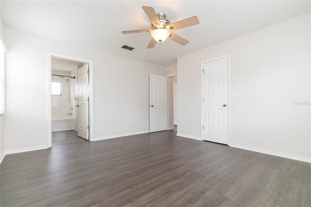 For Sale: $335,000 (3 beds, 2 baths, 1608 Square Feet)
