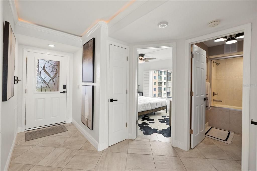 For Rent: $2,500 (2 beds, 2 baths, 1025 Square Feet)