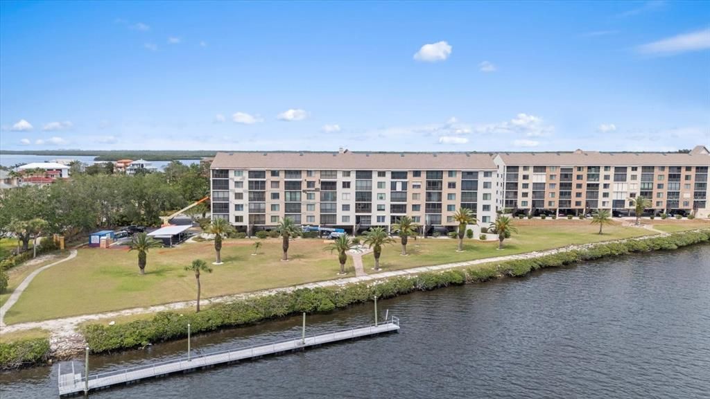 For Rent: $2,500 (2 beds, 2 baths, 1025 Square Feet)