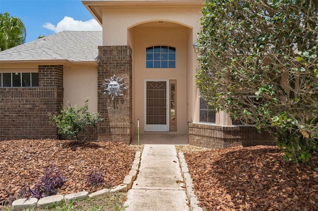 For Sale: $320,000 (3 beds, 2 baths, 1532 Square Feet)