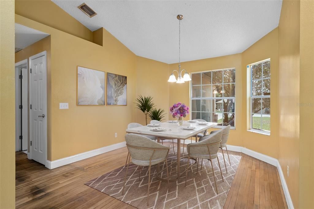 For Sale: $320,000 (3 beds, 2 baths, 1532 Square Feet)