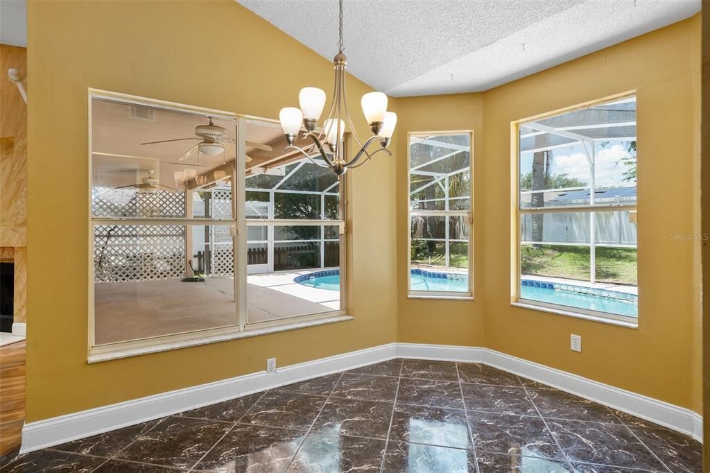 For Sale: $320,000 (3 beds, 2 baths, 1532 Square Feet)