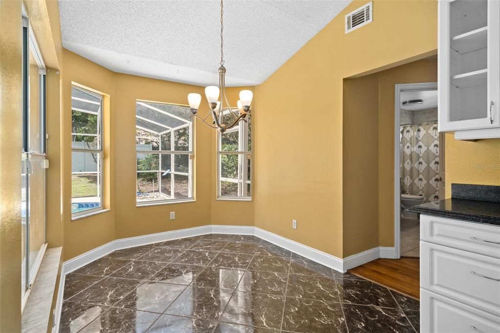 For Sale: $320,000 (3 beds, 2 baths, 1532 Square Feet)