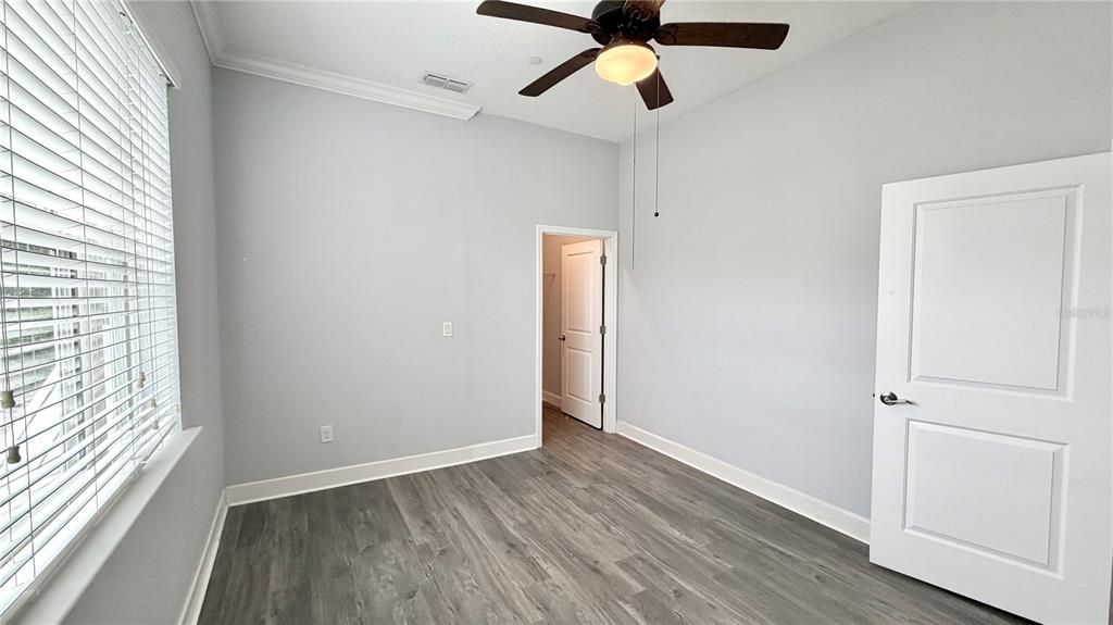 For Rent: $3,350 (4 beds, 2 baths, 1811 Square Feet)